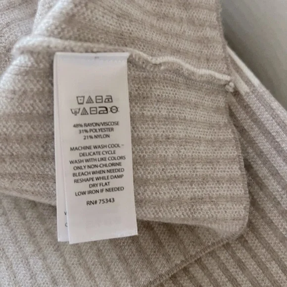 Rachel Zoe taupe/khaki/white striped mock neck sweater, size 2x - Picture 6 of 7